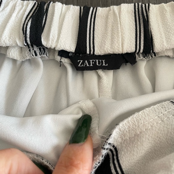 White and Black strapless top and pant set - Picture 10 of 10